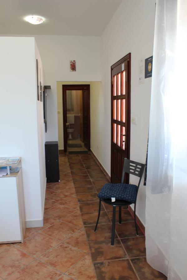 Apartment Mis Floura Rijeka Exteriör bild