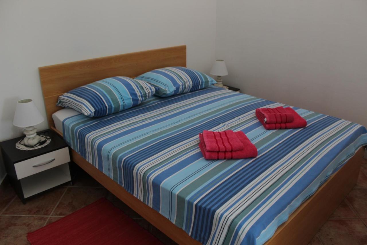 Apartment Mis Floura Rijeka Exteriör bild