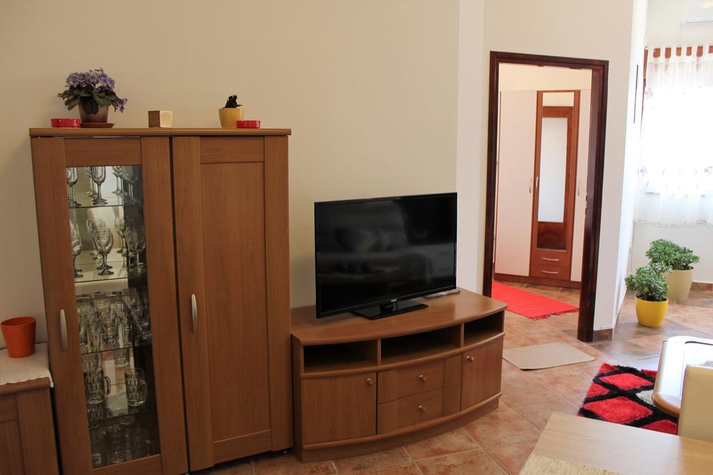 Apartment Mis Floura Rijeka Exteriör bild