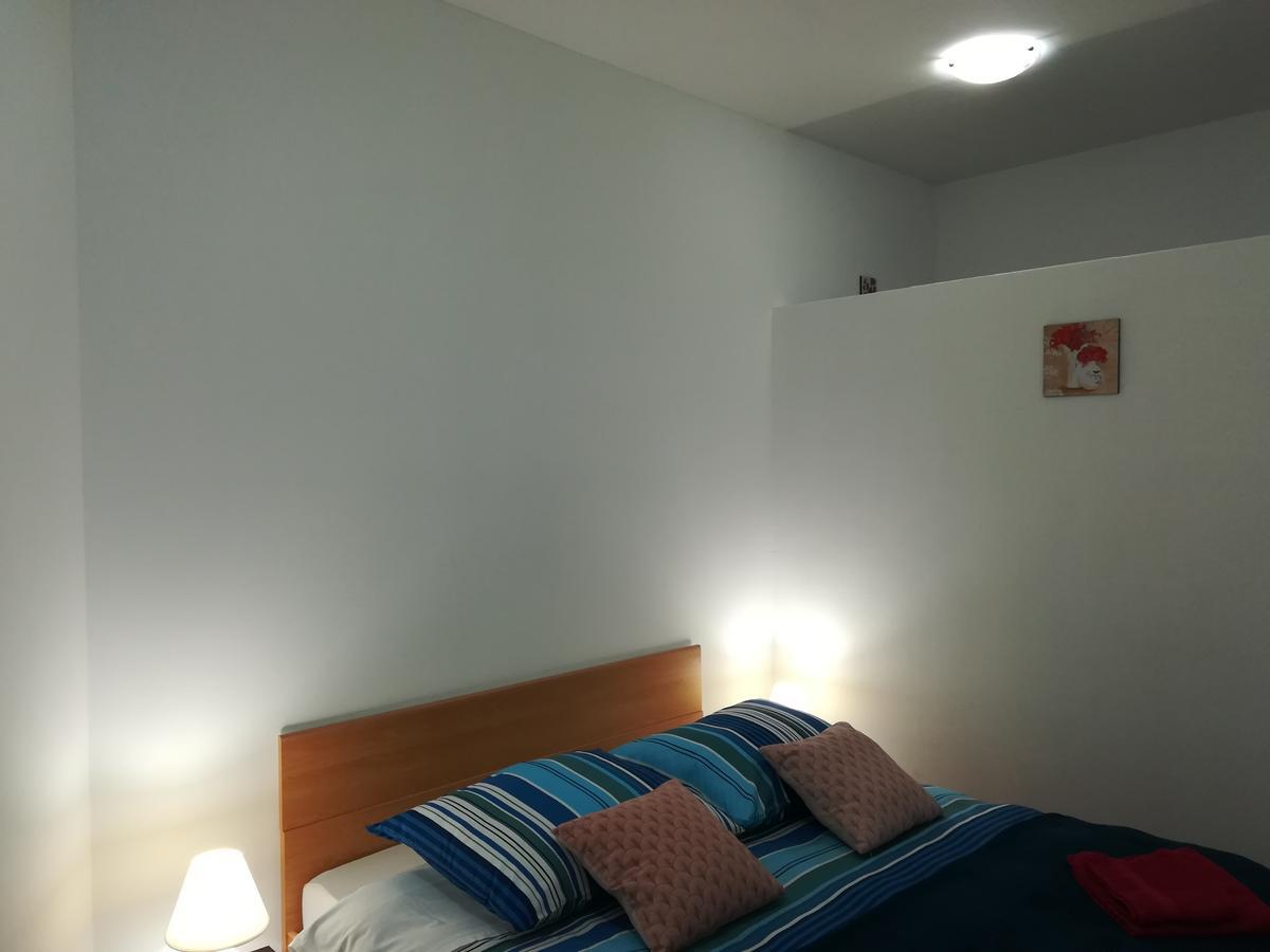 Apartment Mis Floura Rijeka Exteriör bild