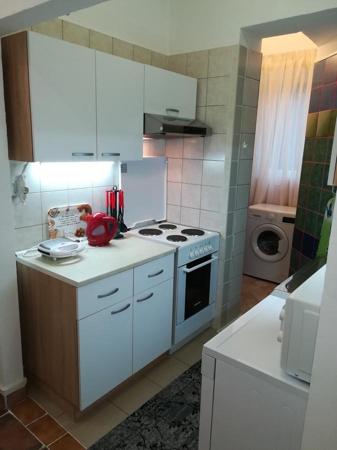 Apartment Mis Floura Rijeka Exteriör bild
