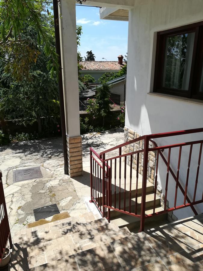 Apartment Mis Floura Rijeka Exteriör bild