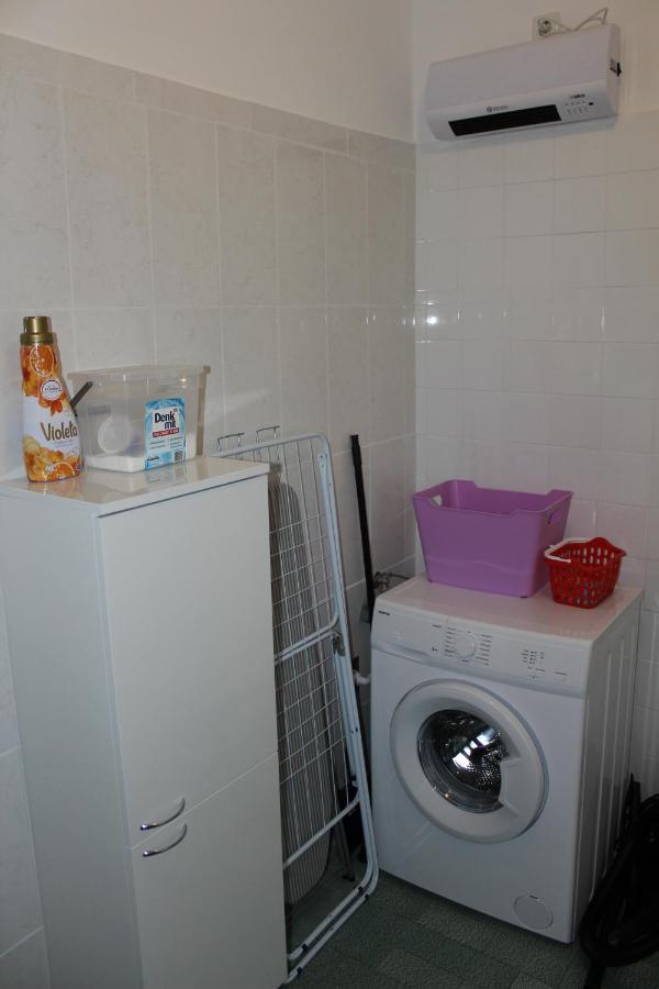 Apartment Mis Floura Rijeka Exteriör bild