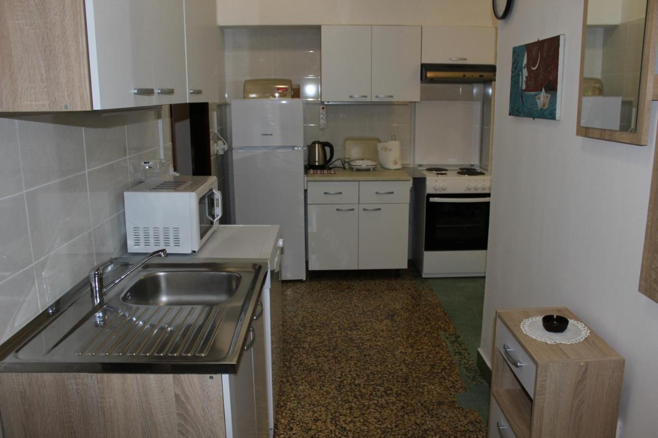 Apartment Mis Floura Rijeka Exteriör bild