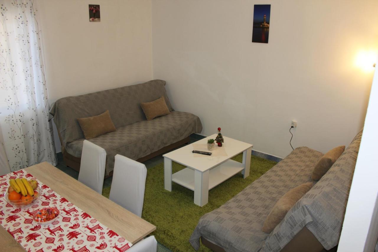 Apartment Mis Floura Rijeka Exteriör bild